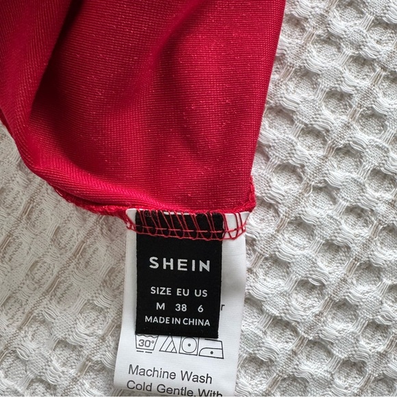 Red V-Neck Velvet Maxi Dress - Picture 7 of 7